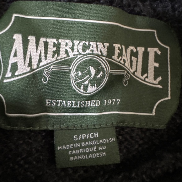 American eagle Men's neck  Sweater - Picture 5 of 8